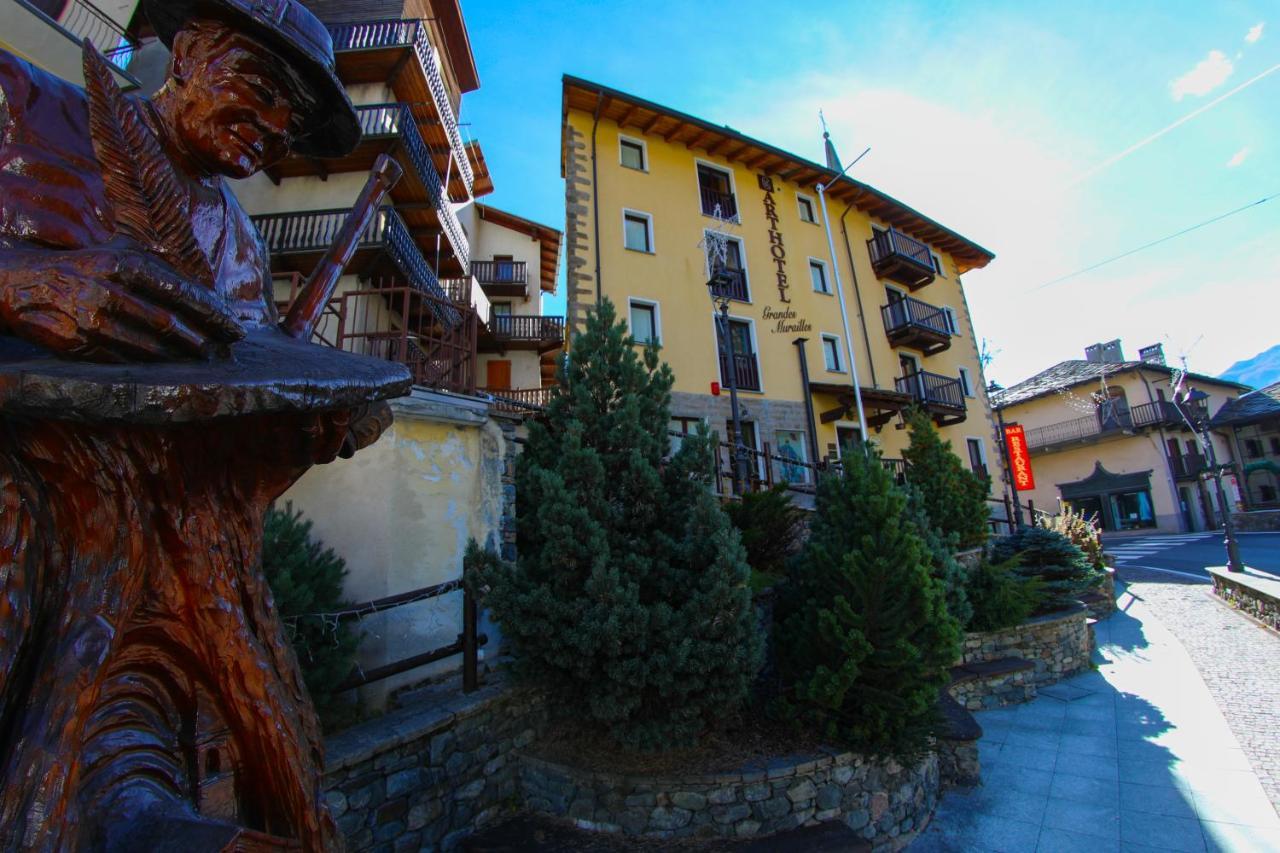 Art Hotel Grandes Murailles Valtournenche Exterior foto